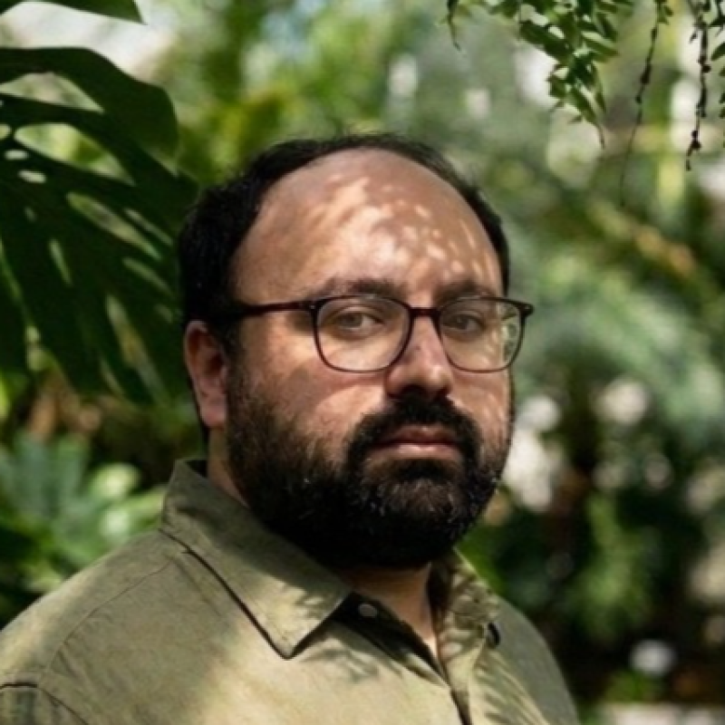 Buka profil Adil Edin