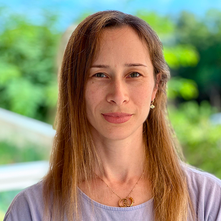 Ir para o perfil de Esther Bortolussi