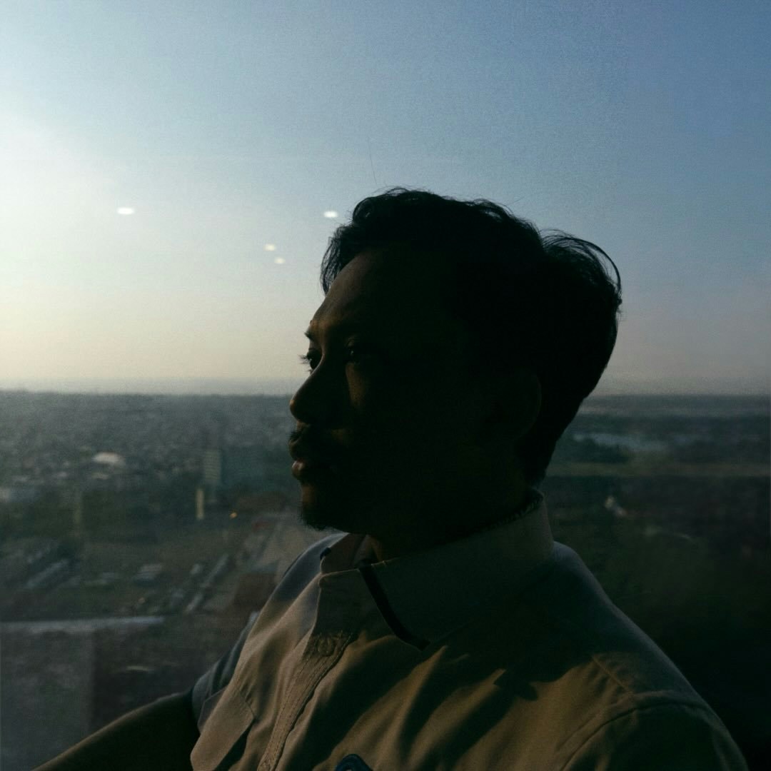 Ir para o perfil de Teguh Arief