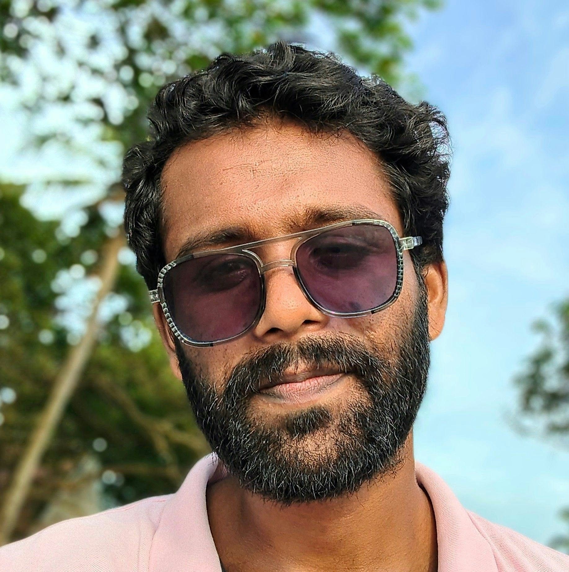 Bhanu Khanのプロフィールを見る