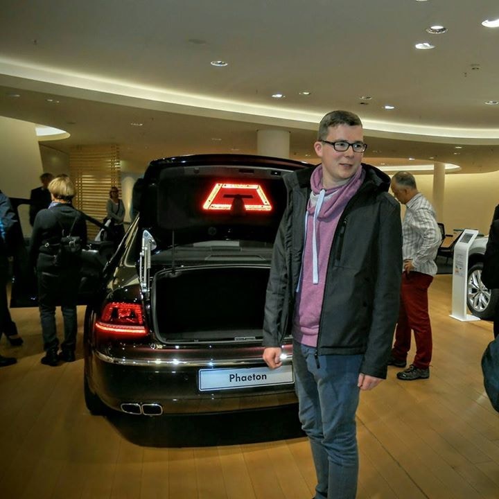 Unsplash profile picture for @exel