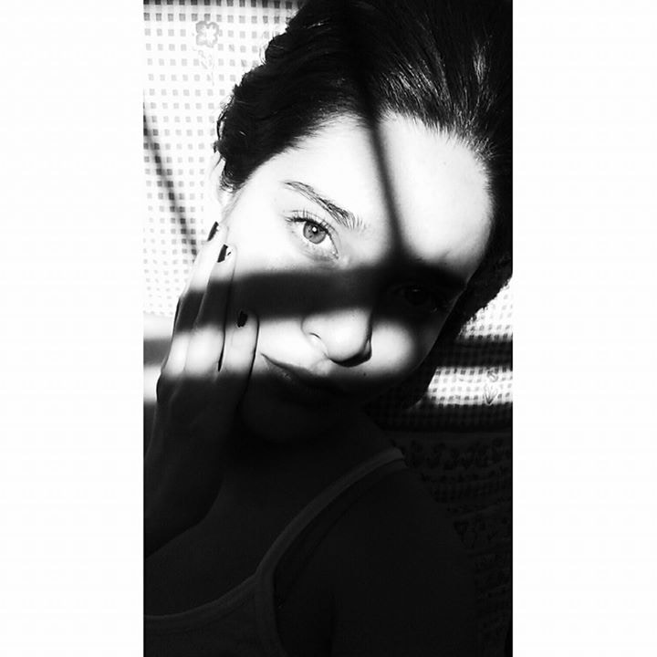 Unsplash profile picture for @brunette