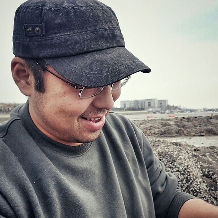 Zum Profil von Cong H