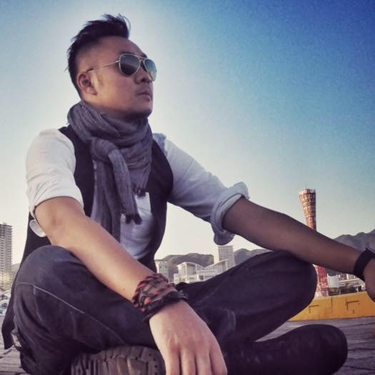 Go to 强 任's profile