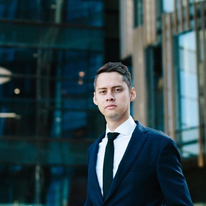 Zum Profil von Dmitriy Sarychev