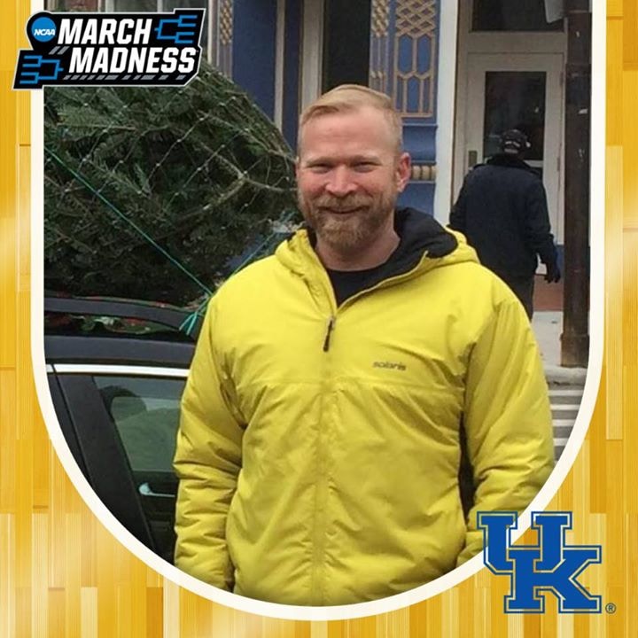 Ve al perfil de Michael