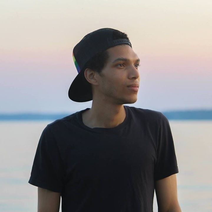 Go to Omar Roque's profile