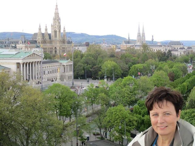 Ve al perfil de Lenka Žigon