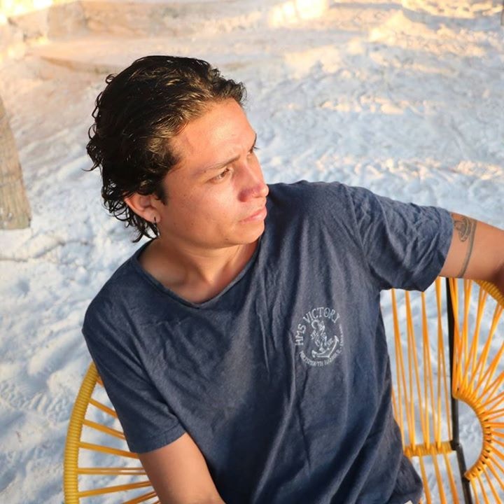 Accéder au profil de Eduardo Loaiza