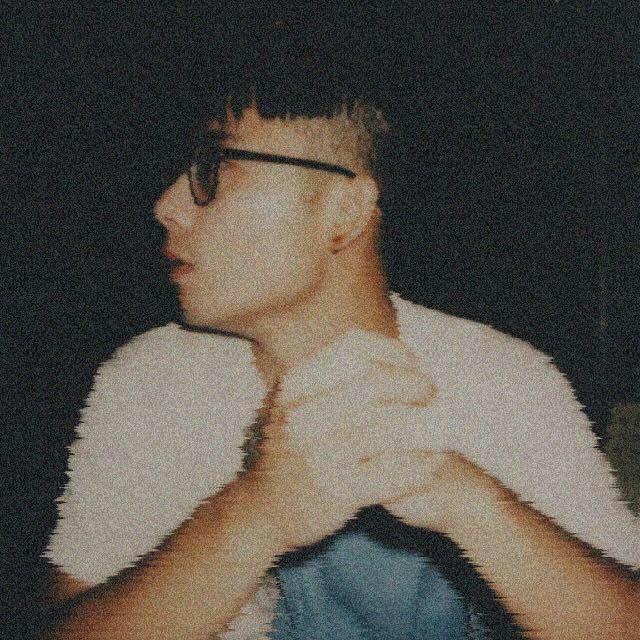 Buka profil Li Lu