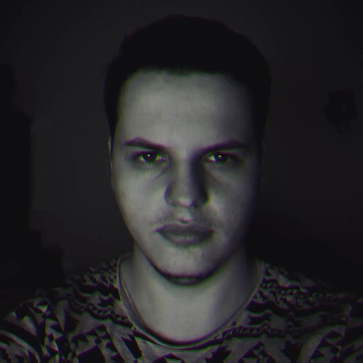 Ve al perfil de Adrian