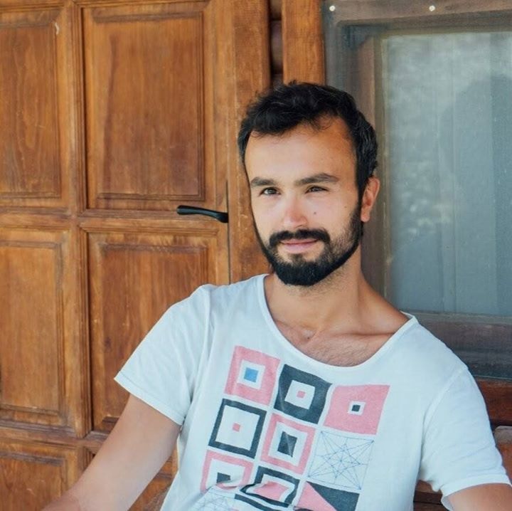 Go to David Sola's profile