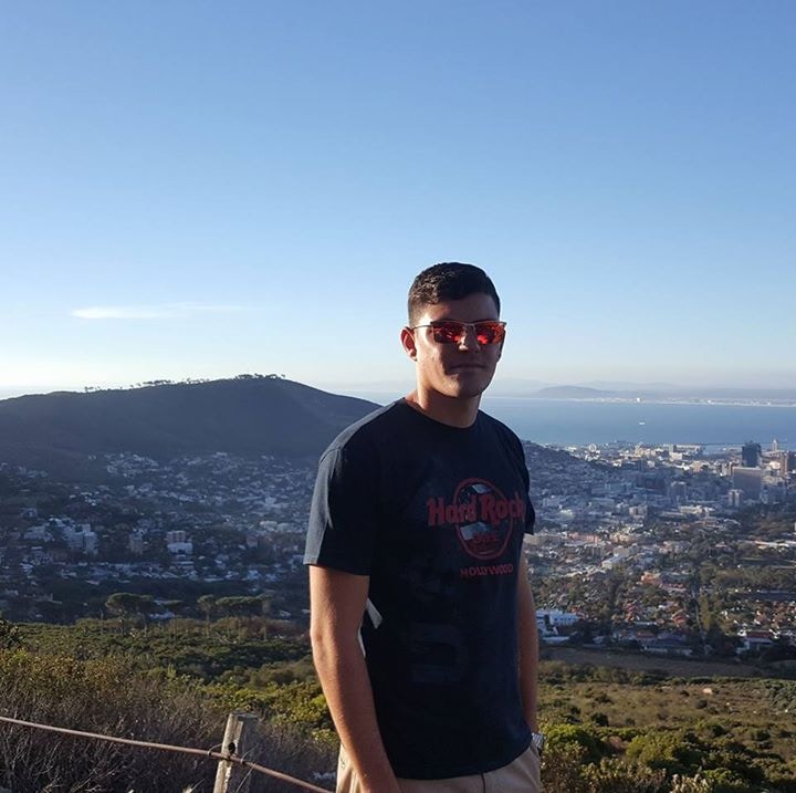 Ve al perfil de Liandre Bezuidenhout