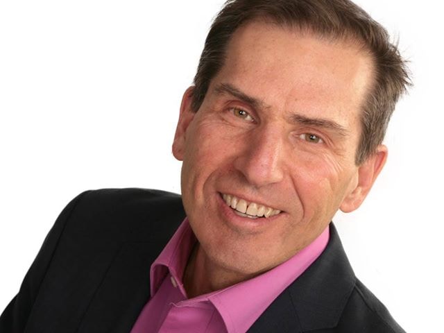 Ve al perfil de Stephen Goldberg