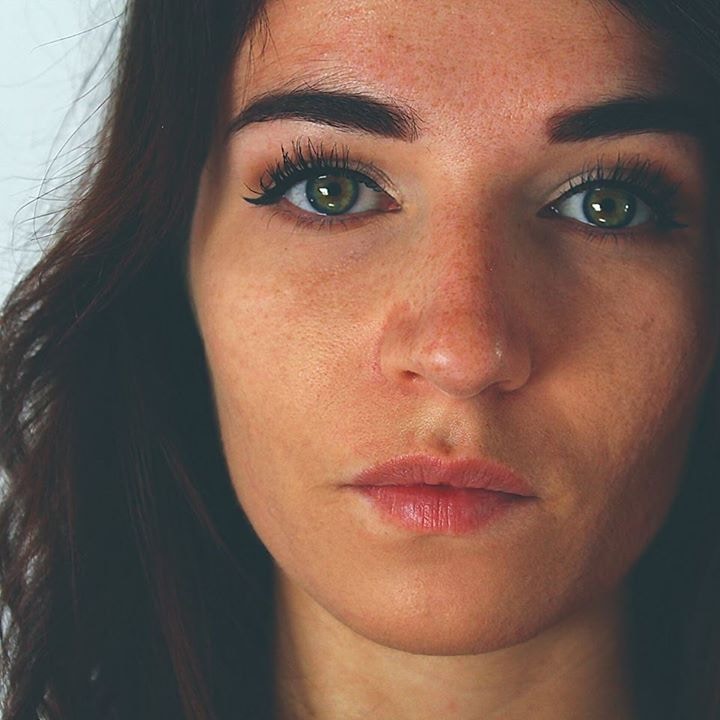 Go to Laura Cros's profile