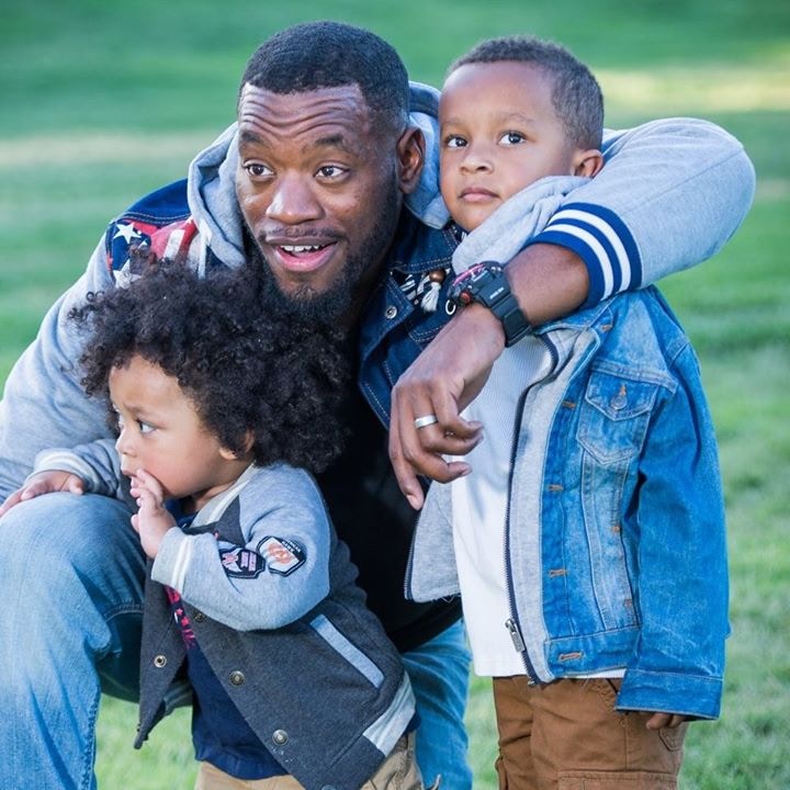 Roland Cousins의 프로필로 이동