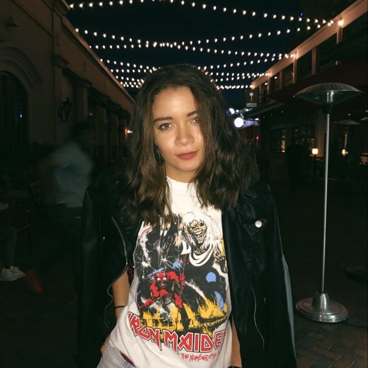 Avatar of user Mia Harvey