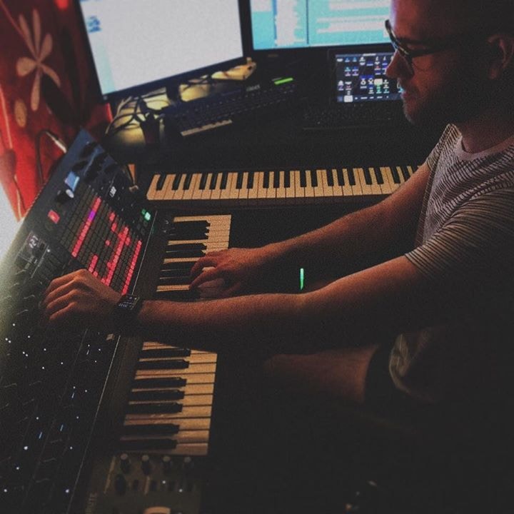 Adam Kingのプロフィールを見る