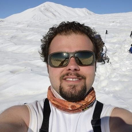 Go to Yashar azari's profile