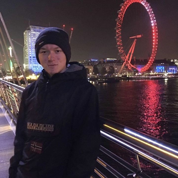 Ir para o perfil de Lars Fredrik Holst-Try