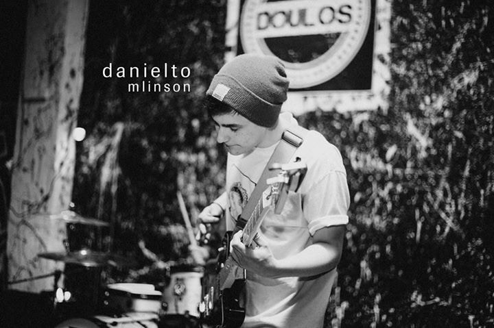 Go to Daniel Tomlinson's profile