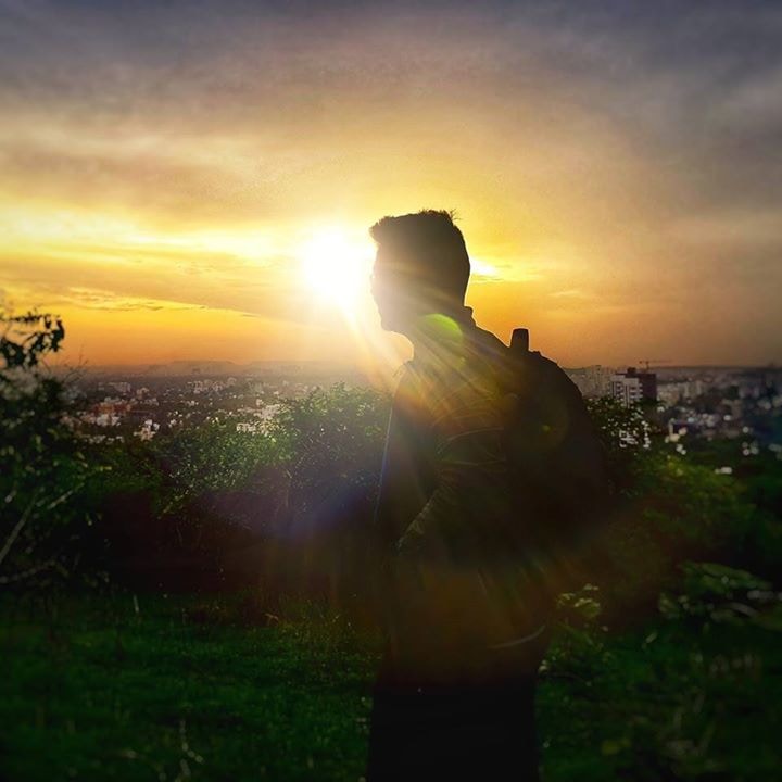 Ir para o perfil de Atharva Dharmadhikari