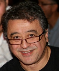 Ir para o perfil de claude elmoznino