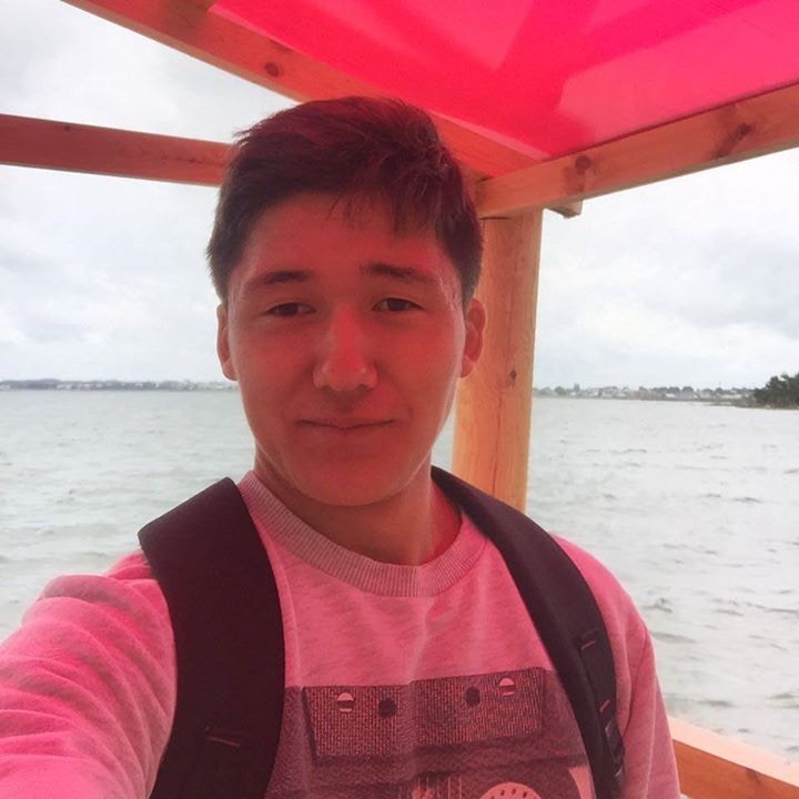 Ve al perfil de Yerzhan Yeskozhin