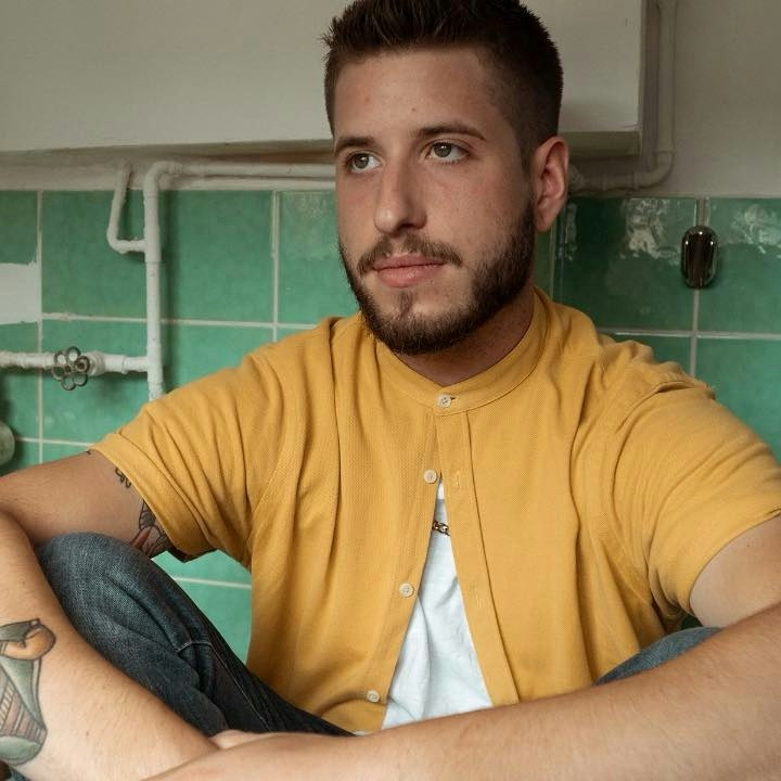 Go to Lukas Neu's profile