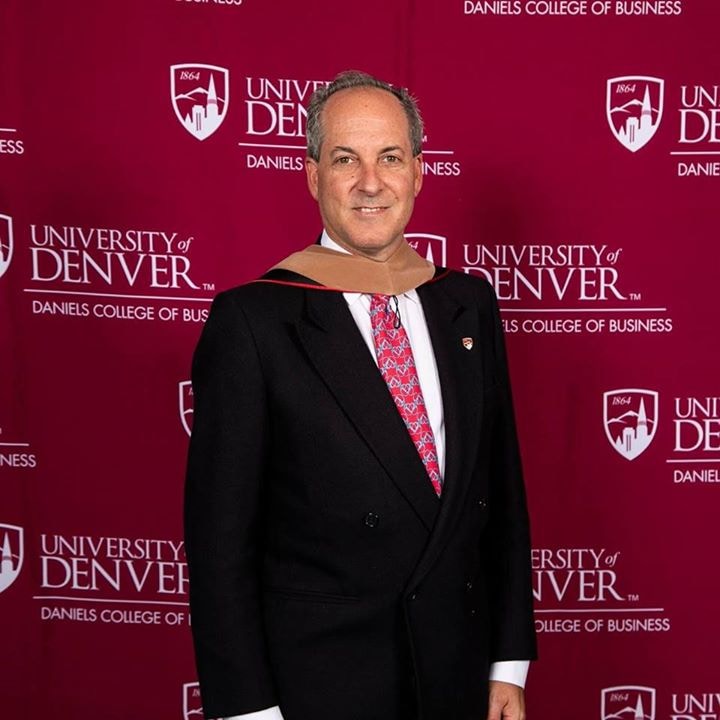 Zum Profil von Jonathan Sollender