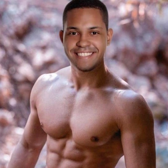 Go to Luis Gustavo Mathias's profile