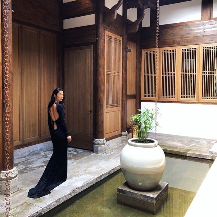 Avatar of user Viv T