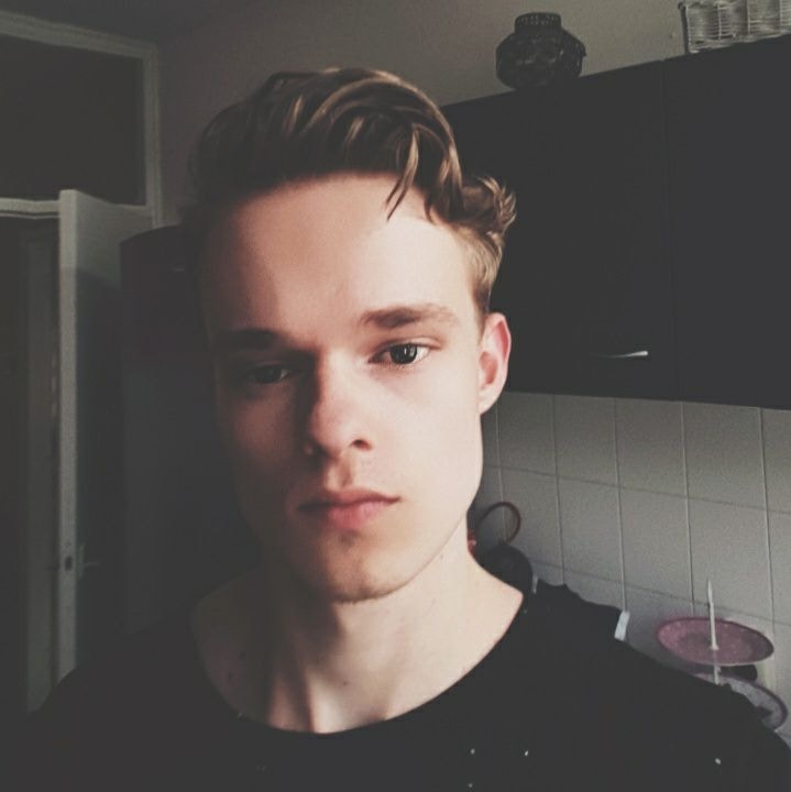 Alex Blokstraのプロフィールを見る