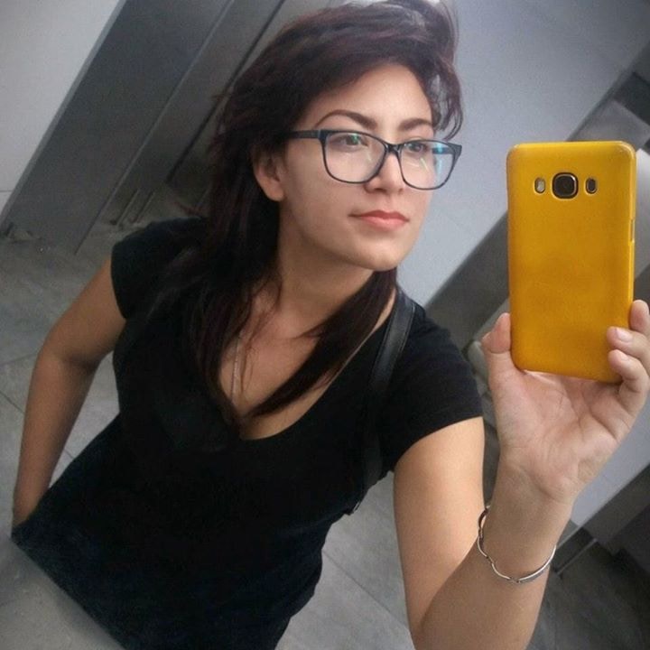 Buka profil Mafer Bajaña