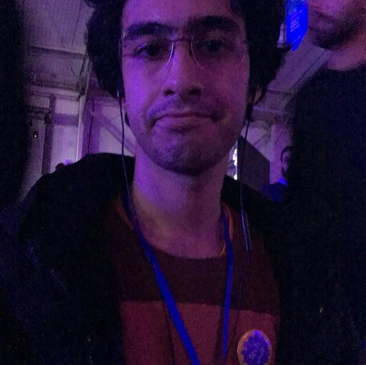 Khashayar Daneshのプロフィールを見る