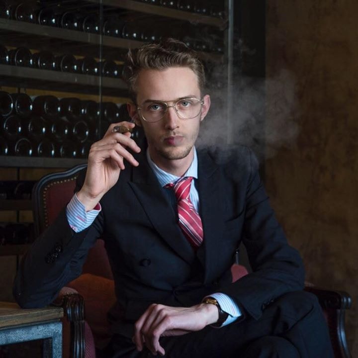 Ve al perfil de Lukas ter Poorten
