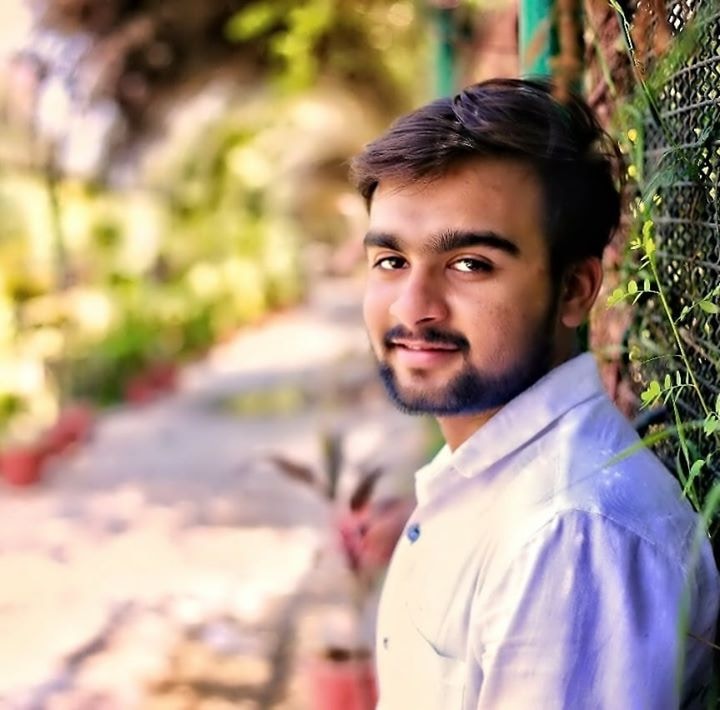 Ve al perfil de Darshan sheladiya