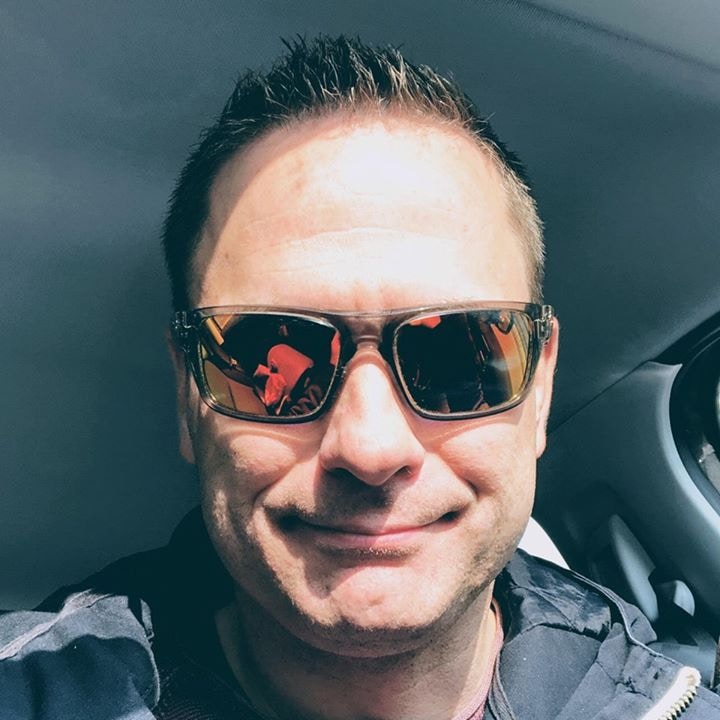 Yan Van Nerumのプロフィールを見る