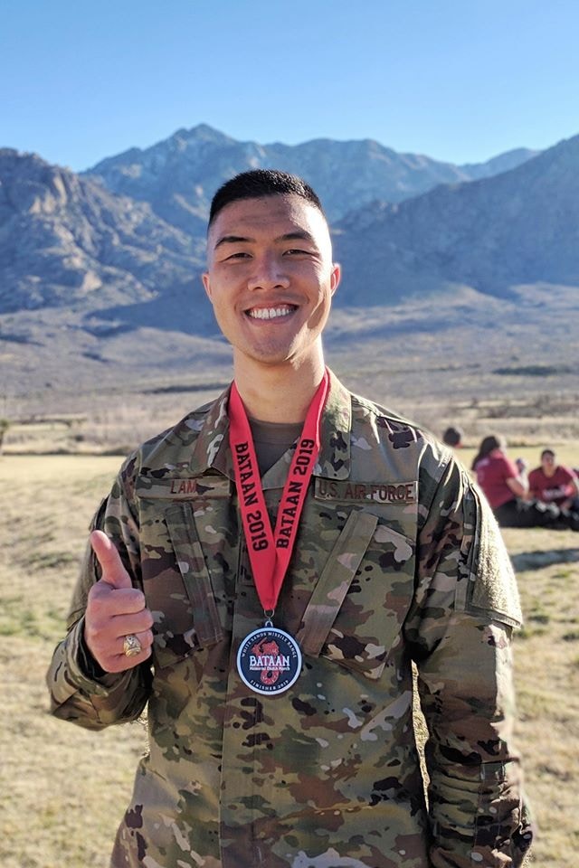 Zum Profil von Alex Lam