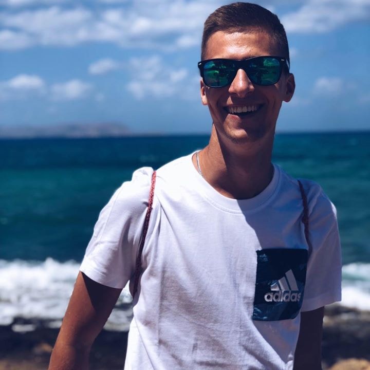 Go to Klaudiusz Pietroszek's profile