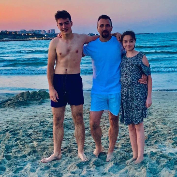 Avatar of user Vezeteu David