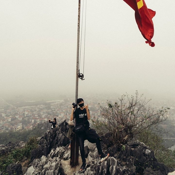 Go to Nguyễn Hoàng's profile