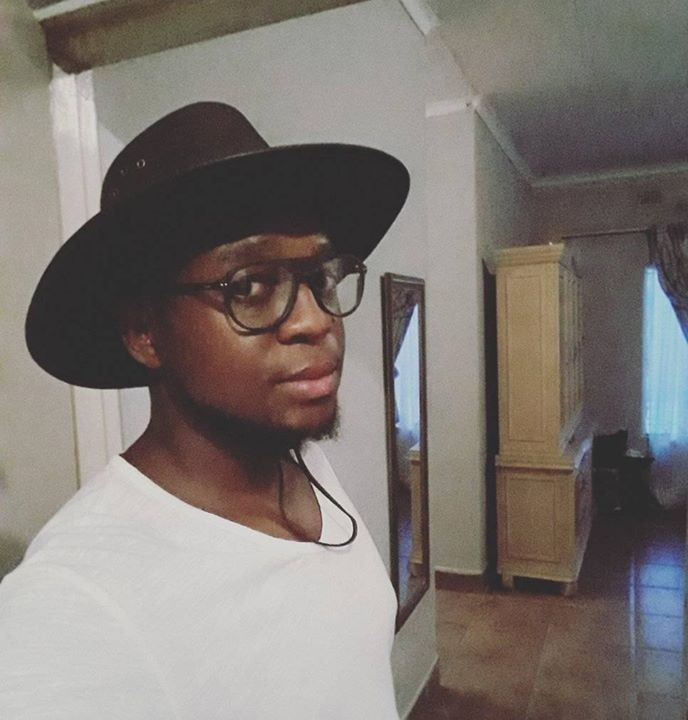 Ve al perfil de Kwena Mashale