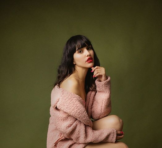 Ir para o perfil de claudia lam