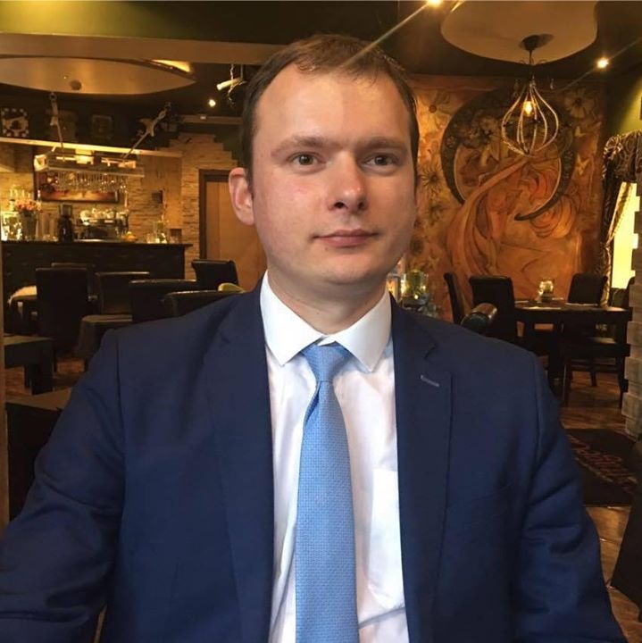 Zum Profil von Piotr Cierkosz