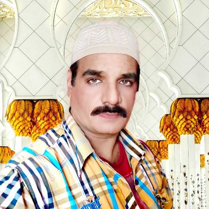 Unsplash profile picture for @munirkhan