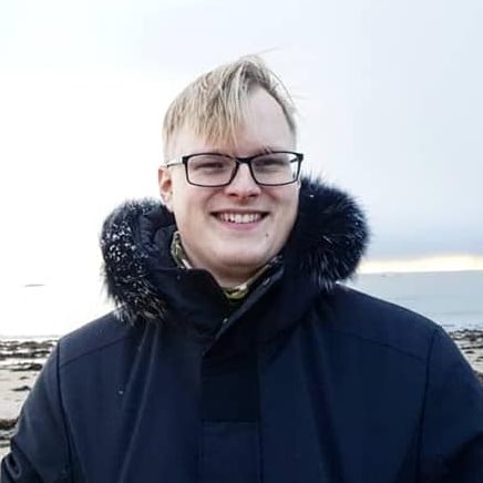 Ve al perfil de Arnór Ingi Júlíusson