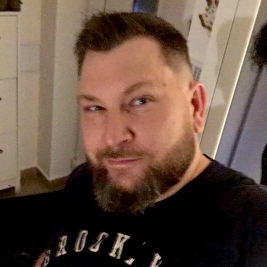 Go to Adam Kubín's profile