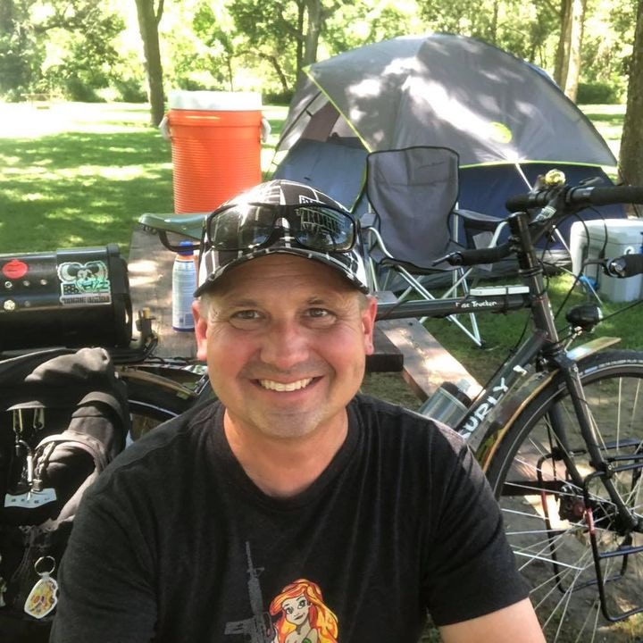 Ve al perfil de Travis Wuebker