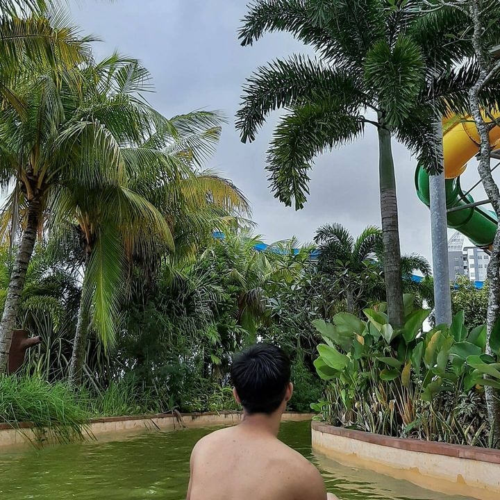 Go to Benson Low's profile